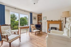 Sitting room- click for photo gallery